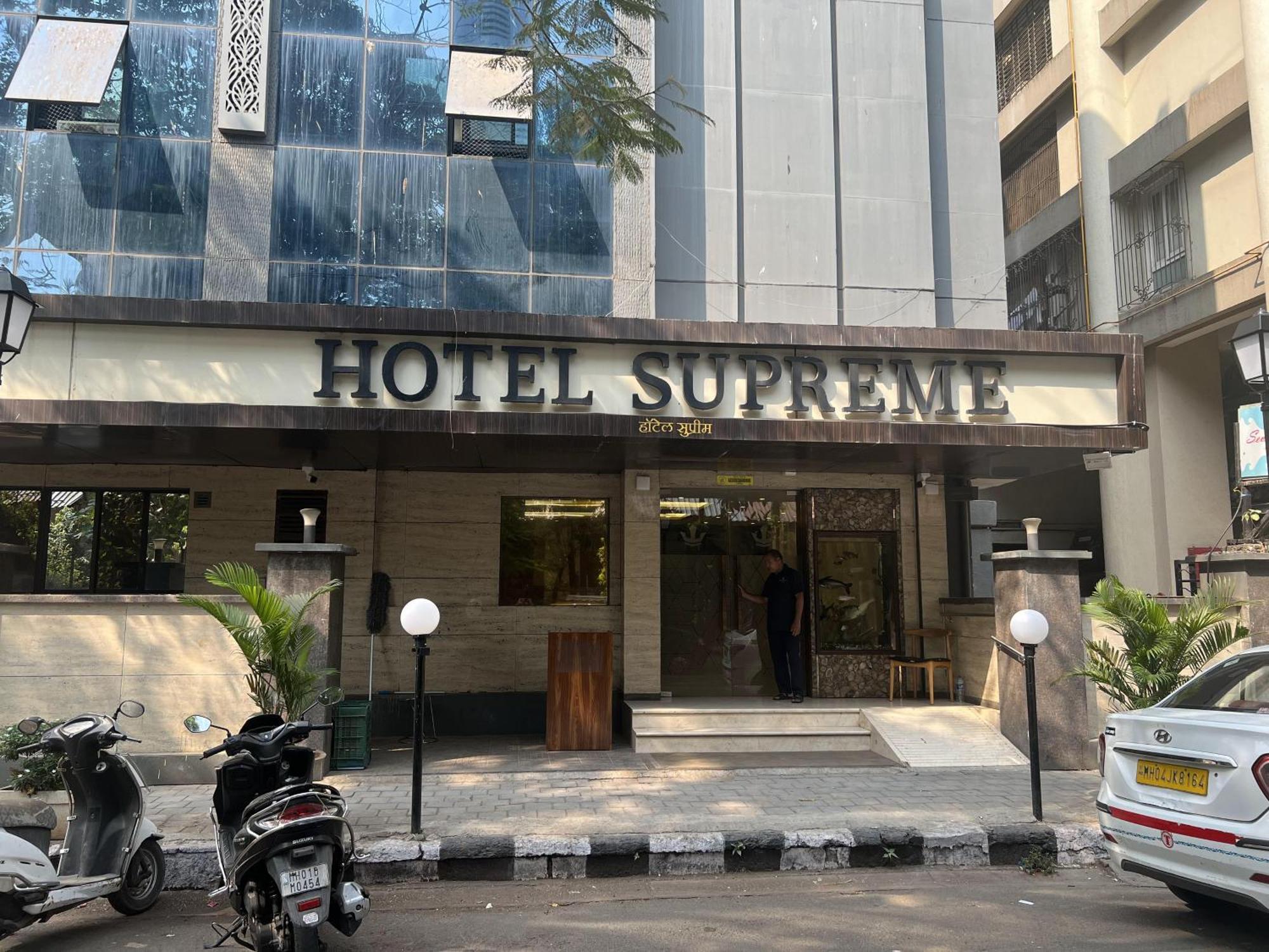 Hotel Supreme - Cuffe Parade Мумбаї Екстер'єр фото